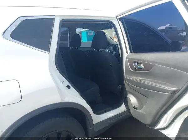 JN8AT2MT9GW019234 2016 NISSAN ROGUE - Image 8