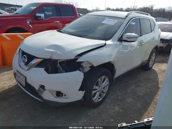 JN8AT2MT9GW024921 2016 NISSAN ROGUE - Image 2