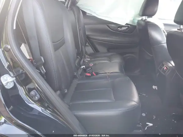 JN8AT2MT9HW132361 2017 NISSAN ROGUE - Image 8