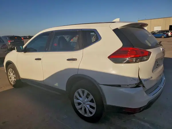 JN8AT2MT9HW133526 2017 NISSAN ROGUE - Image 2