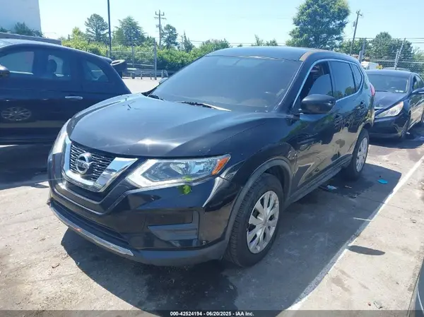 JN8AT2MT9HW134126 2017 NISSAN ROGUE - Image 2