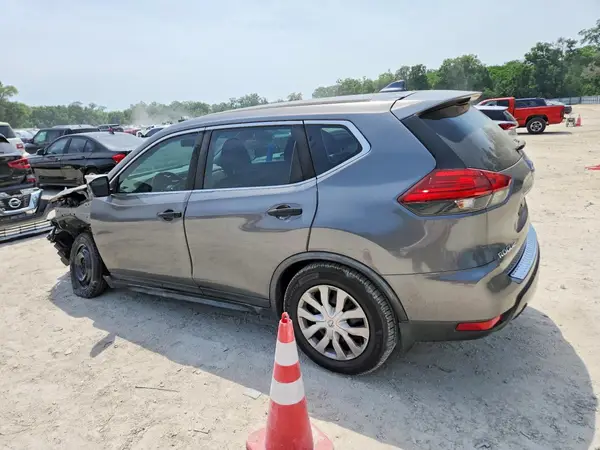 JN8AT2MT9HW134918 2017 NISSAN ROGUE - Image 2