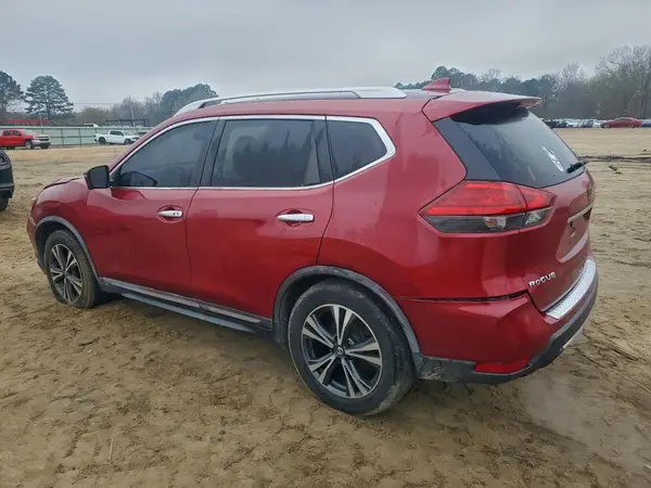 JN8AT2MT9HW136412 2017 NISSAN ROGUE - Image 2