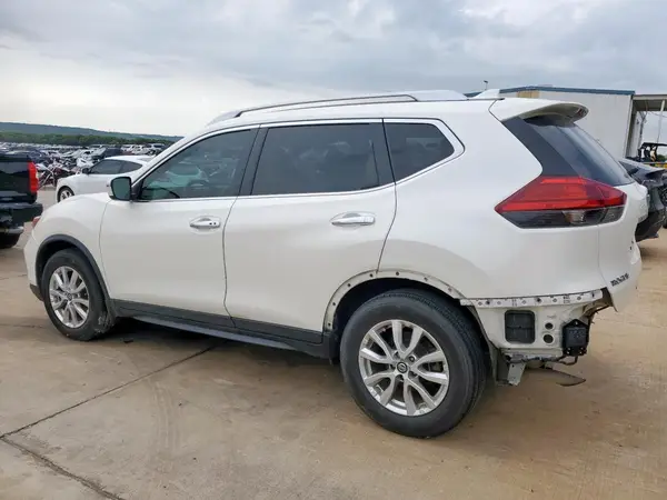JN8AT2MT9HW136460 2017 NISSAN ROGUE - Image 2