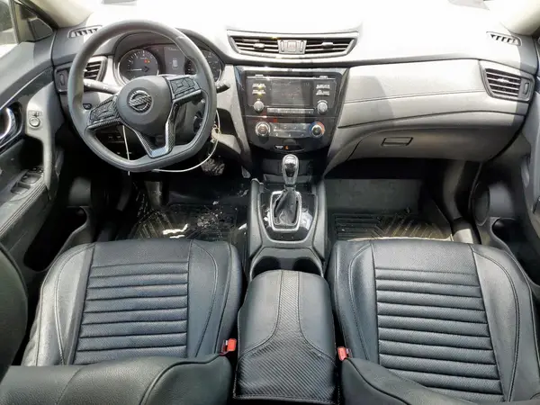 JN8AT2MT9HW137768 2017 NISSAN ROGUE - Image 8