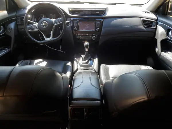 JN8AT2MT9HW138872 2017 NISSAN ROGUE - Image 8