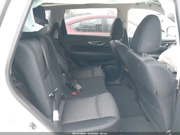 JN8AT2MT9HW141044 2017 NISSAN ROGUE - Image 8