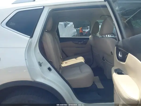 JN8AT2MT9HW143750 2017 NISSAN ROGUE - Image 8