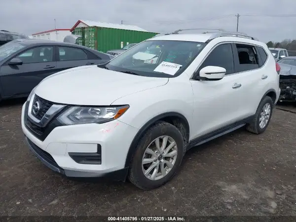 JN8AT2MT9HW145174 2017 NISSAN ROGUE - Image 2