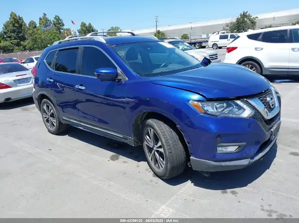 JN8AT2MT9HW146020 2017 NISSAN ROGUE - Image 1