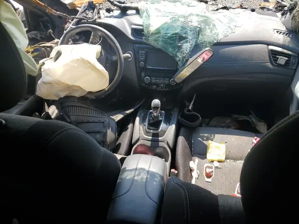 JN8AT2MT9HW148494 2017 NISSAN ROGUE - Image 8