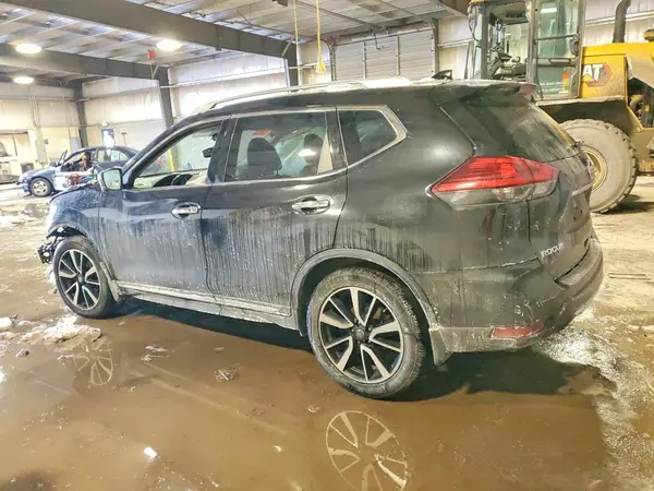 JN8AT2MT9HW148866 2017 NISSAN ROGUE - Image 2