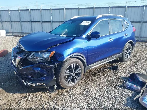 JN8AT2MT9HW149371 2017 NISSAN ROGUE - Image 2