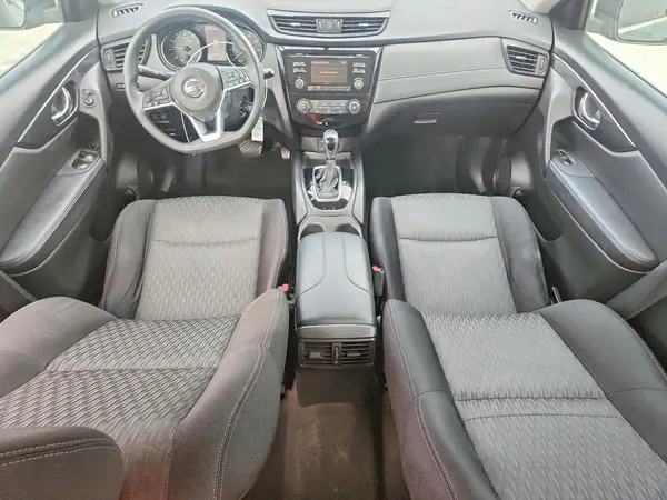 JN8AT2MT9HW150715 2017 NISSAN ROGUE - Image 8