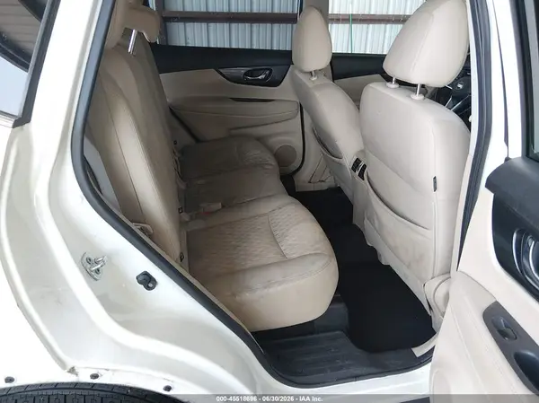JN8AT2MT9HW151170 2017 NISSAN ROGUE - Image 8