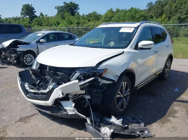 JN8AT2MT9HW151511 2017 NISSAN ROGUE - Image 2