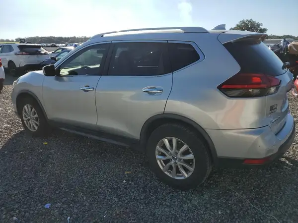 JN8AT2MT9HW152836 2017 NISSAN ROGUE - Image 2