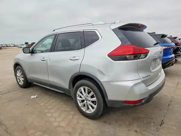 JN8AT2MT9HW153419 2017 NISSAN ROGUE - Image 2