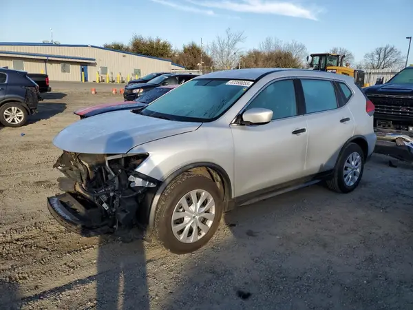 JN8AT2MT9HW382005 2017 NISSAN ROGUE - Image 1