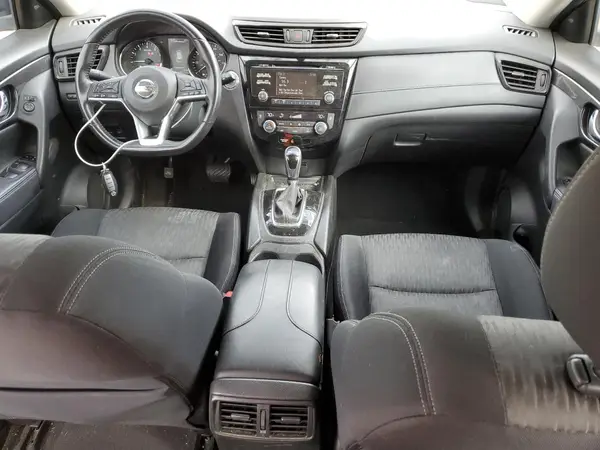 JN8AT2MT9HW384983 2017 NISSAN ROGUE - Image 8