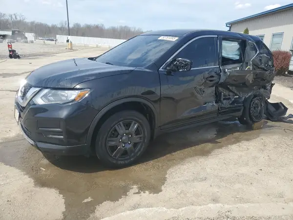 JN8AT2MT9HW385065 2017 NISSAN ROGUE - Image 1