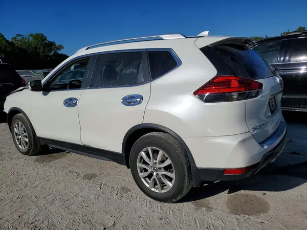JN8AT2MT9HW386538 2017 NISSAN ROGUE - Image 2