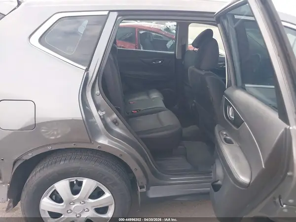 JN8AT2MT9HW387043 2017 NISSAN ROGUE - Image 8