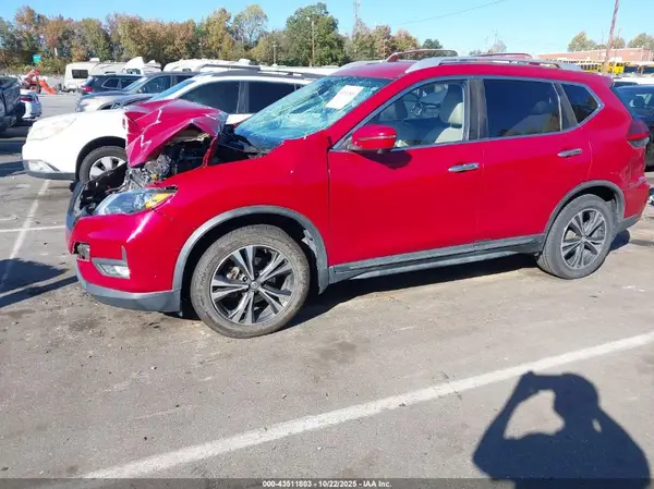 JN8AT2MT9HW387396 2017 NISSAN ROGUE - Image 2