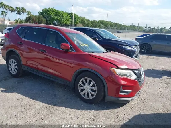 JN8AT2MT9HW393778 2017 NISSAN ROGUE - Image 1