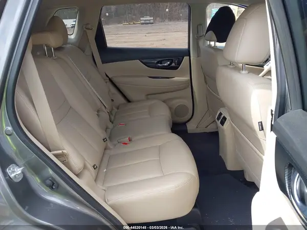 JN8AT2MT9HW394915 2017 NISSAN ROGUE - Image 8