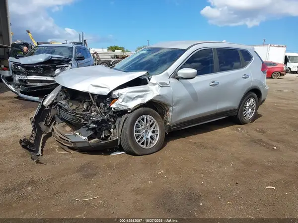 JN8AT2MT9HW395191 2017 NISSAN ROGUE - Image 2