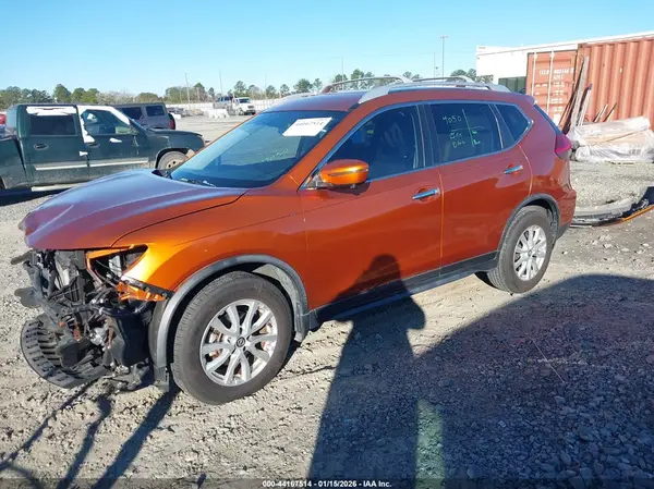 JN8AT2MT9HW397331 2017 NISSAN ROGUE - Image 2