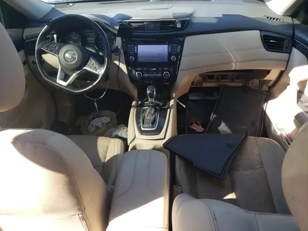 JN8AT2MT9HW397815 2017 NISSAN ROGUE - Image 8