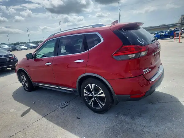 JN8AT2MT9HW398897 2017 NISSAN ROGUE - Image 2