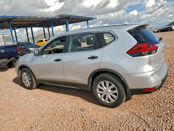 JN8AT2MT9HW402611 2017 NISSAN ROGUE - Image 2