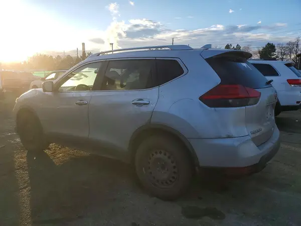 JN8AT2MT9HW402768 2017 NISSAN ROGUE - Image 2