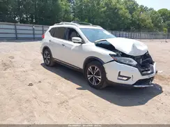 JN8AT2MT9HW403922 2017 NISSAN ROGUE