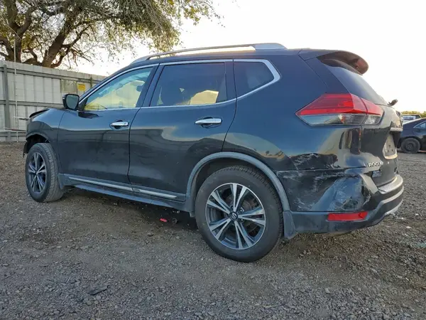 JN8AT2MT9HW407341 2017 NISSAN ROGUE - Image 2