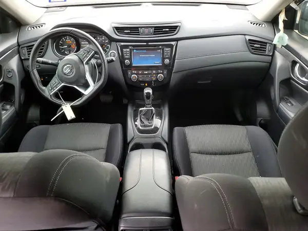 JN8AT2MT9HW407582 2017 NISSAN ROGUE - Image 8