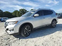 JN8AT2MT9JW451670 2018 NISSAN ROGUE