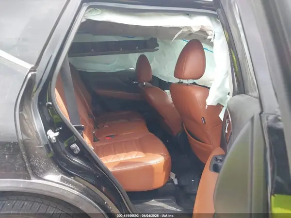 JN8AT2MT9JW451992 2018 NISSAN ROGUE - Image 8