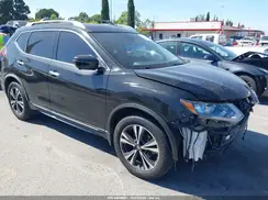 JN8AT2MT9JW452897 2018 NISSAN ROGUE