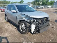 JN8AT2MT9JW452947 2018 NISSAN ROGUE