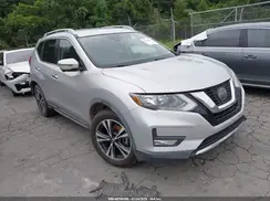 JN8AT2MT9JW456559 2018 NISSAN ROGUE
