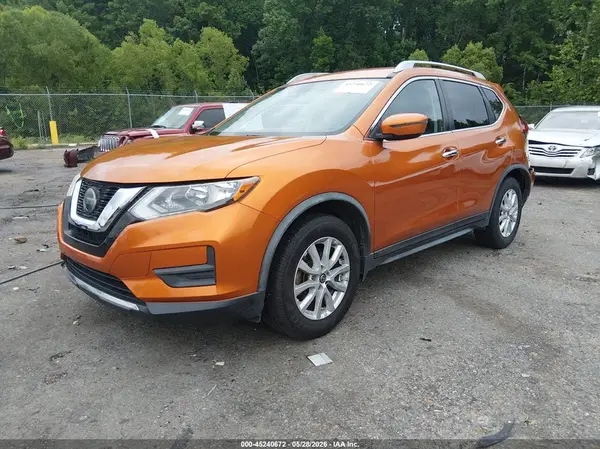 JN8AT2MT9JW456996 2018 NISSAN ROGUE - Image 2