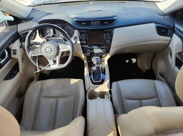JN8AT2MT9JW459817 2018 NISSAN ROGUE - Image 8