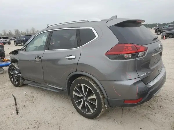 JN8AT2MT9JW460417 2018 NISSAN ROGUE - Image 2