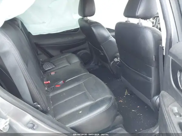 JN8AT2MT9JW460577 2018 NISSAN ROGUE - Image 8