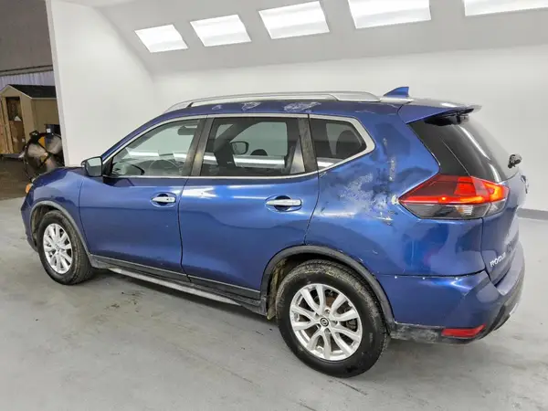 JN8AT2MT9JW465455 2018 NISSAN ROGUE - Image 2
