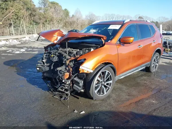 JN8AT2MT9JW468744 2018 NISSAN ROGUE - Image 2